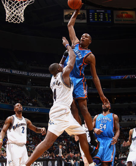 喀麦隆国脚尼亚马雷乌出轨，被女友曝光整个抓奸过程