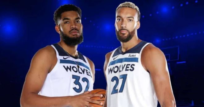 这是干啥呢？上海女排演小品 北京主攻王云蕗一传失误变神奇得分