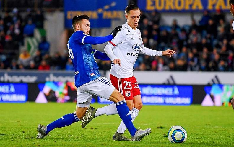 艾菲尔丁点射 U22国足1-1越南一胜二平不败夺冠