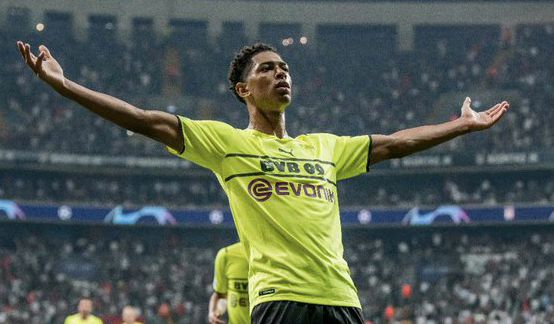 欧冠杯16强次回合｜ 球迷无声抗议中赢球 国米续捍卫意甲荣耀