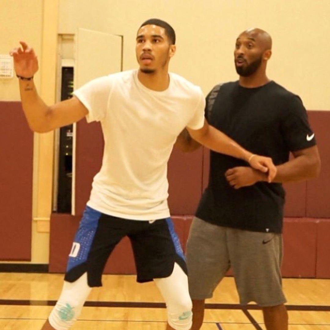 米体：邓弗里斯可能缺席国米与拜仁的首回合比赛