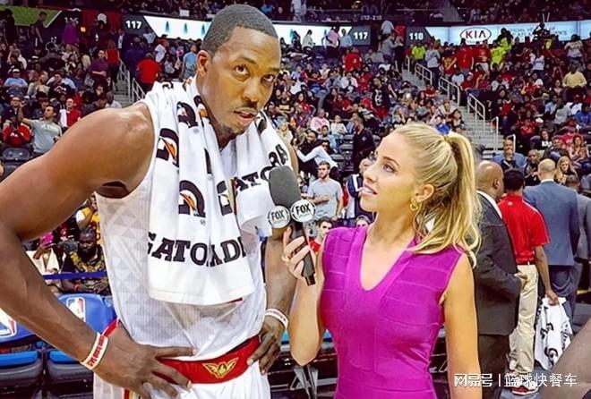 诺里斯与幸运符Amelia炸鸡店约会获F1冠军