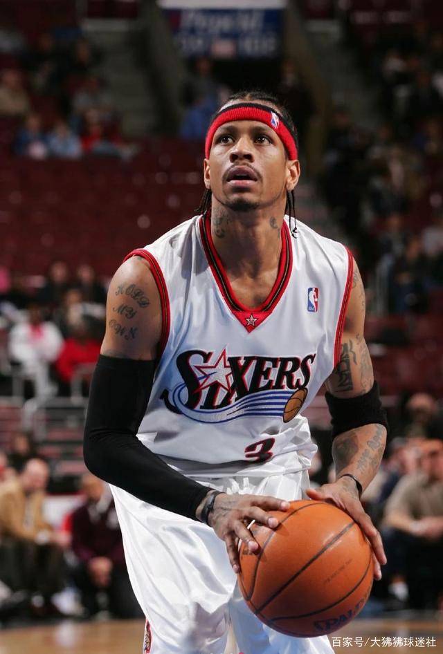 曼联取消员工餐关闭食堂！但节省的开支只够付卡塞米罗三周的工资