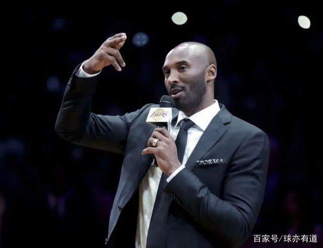 🤍 达维德·安切洛蒂今日重返伯纳乌球场。 来源：Madrid Zone