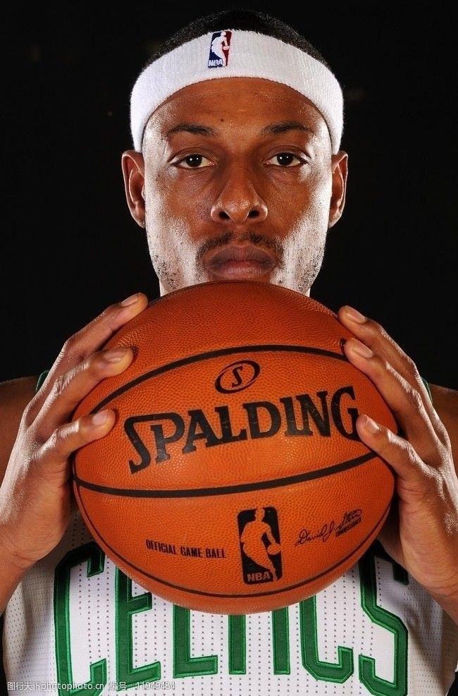 输送30米弧线制导！皇马巨星疑被诅咒：7次开天眼长传 却再度受伤