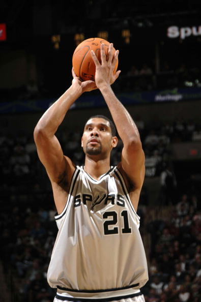 在这也能遇到！网红主播张琪格现场观看国足比赛