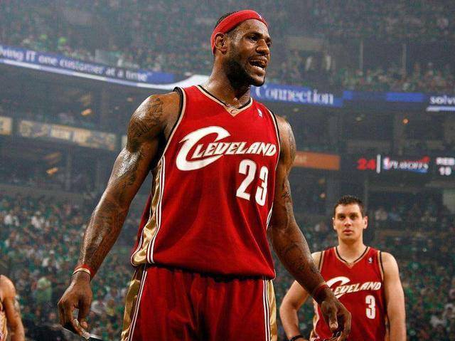 德甲500场里程碑，35岁霍村门将鲍曼成德甲历史第14位达成者